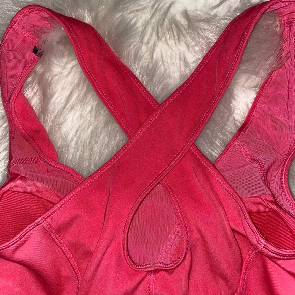 💕A d i d a s P i n k S p o r t s B r a 💕 - Picture 2 of 5